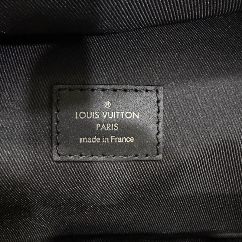 Louis Vuitton黑花後背包芯片款-7