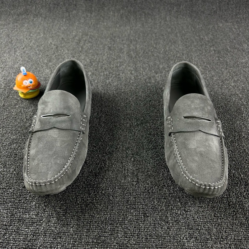 Louis Vuitton路易威登灰色樂福鞋 尺碼：44-1