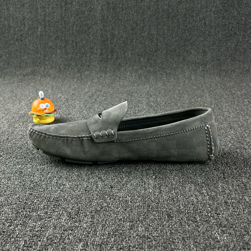 Louis Vuitton路易威登灰色樂福鞋 尺碼：44-2