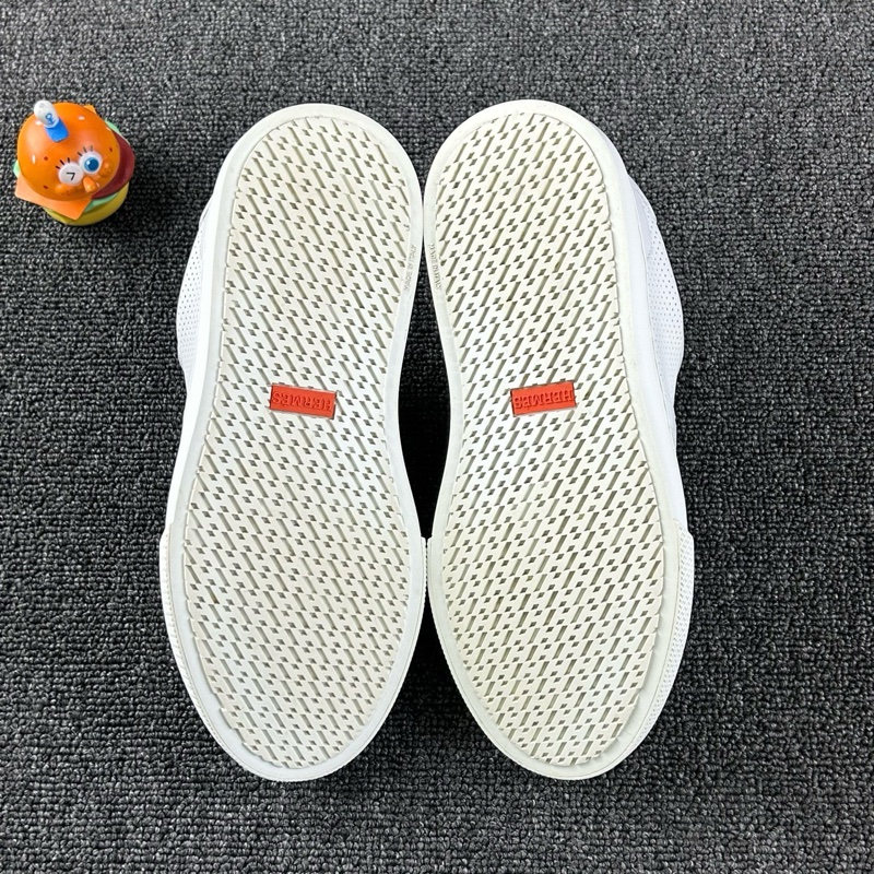 Hermes愛馬仕Kelly扣小白鞋 尺碼37.5-5