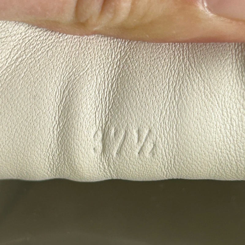 Hermes愛馬仕Kelly扣小白鞋 尺碼37.5-6