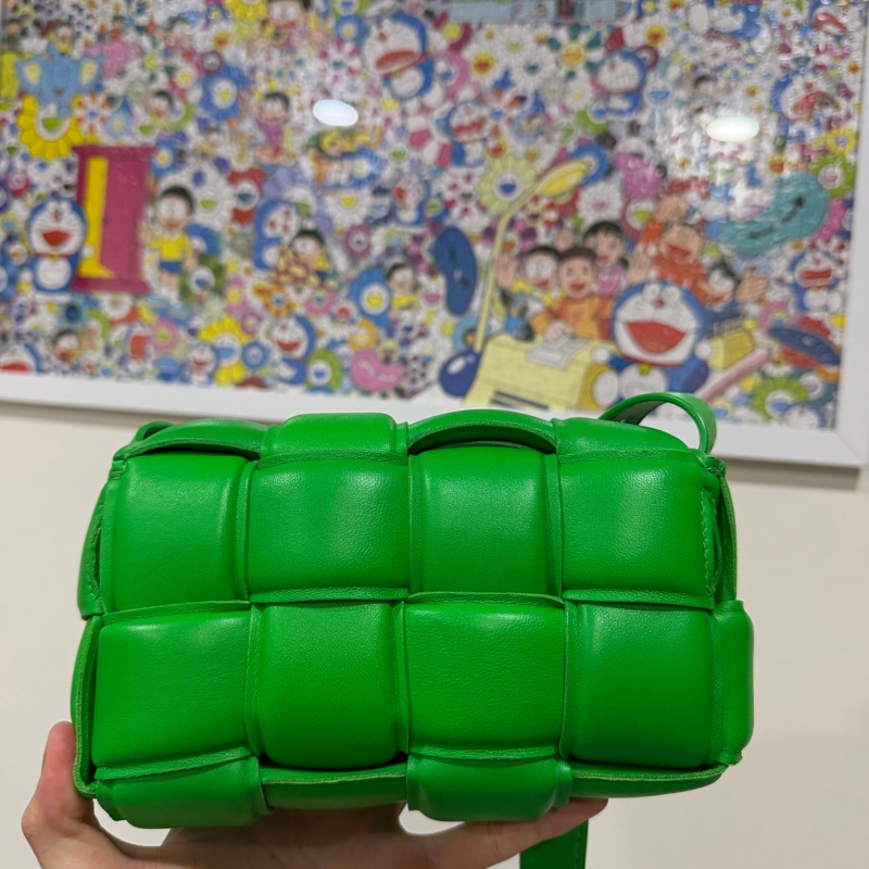 Bottega Veneta 斜背包-1