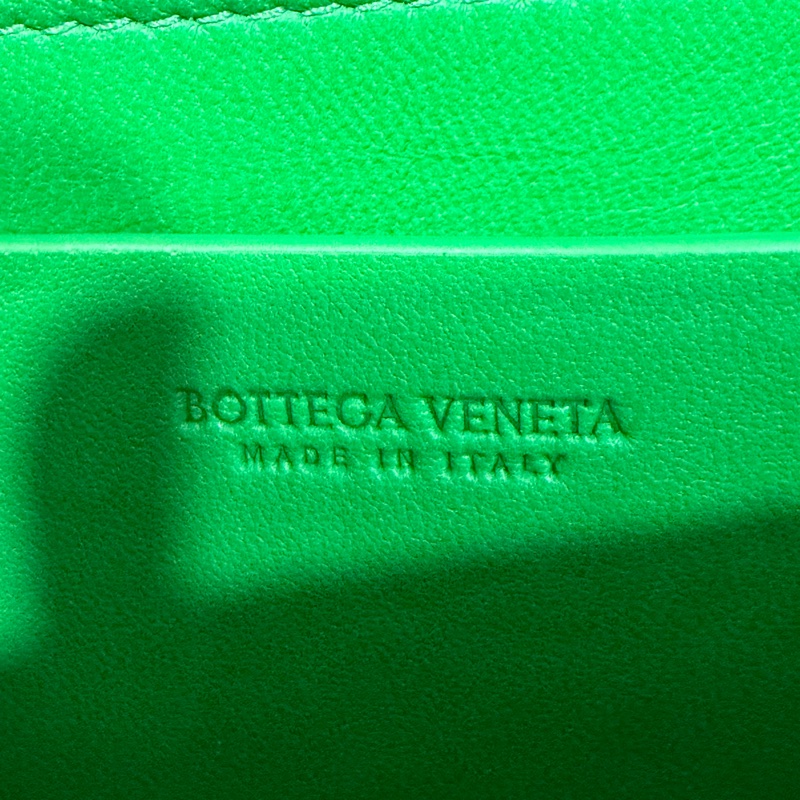 Bottega Veneta 斜背包-7