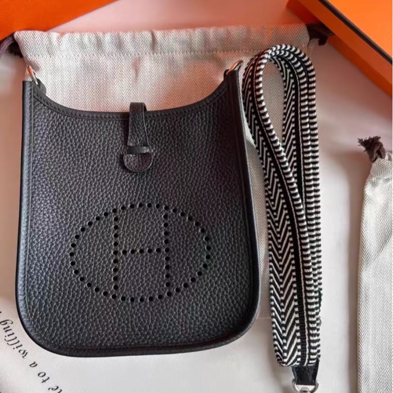 全新帶膜全配k刻25年購入❤️ 愛馬仕 #黑銀 #mini #evelyne #熊貓🐼-0