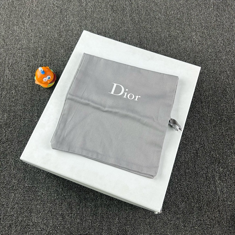 全新閑置品未使用Dior迪奧黑紅休閒鞋 尺碼38-7