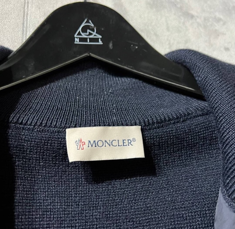 Moncler 深藍羊毛拼接羽絨針織外套 價格可議-2