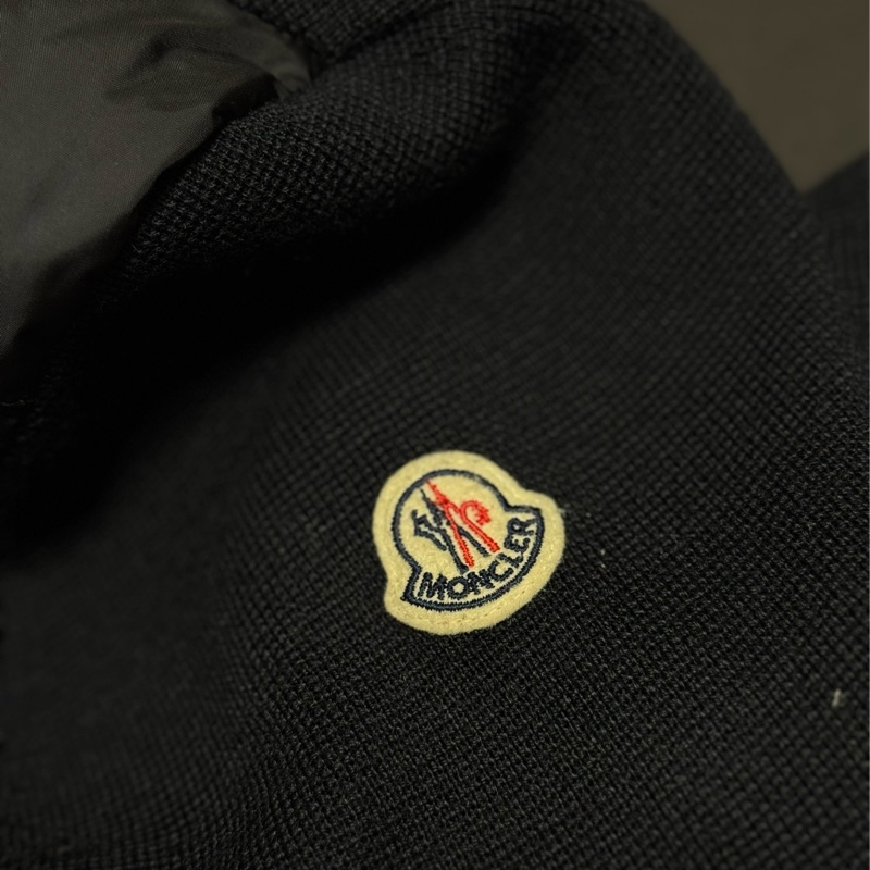 Moncler 深藍羊毛拼接羽絨針織外套 價格可議-20