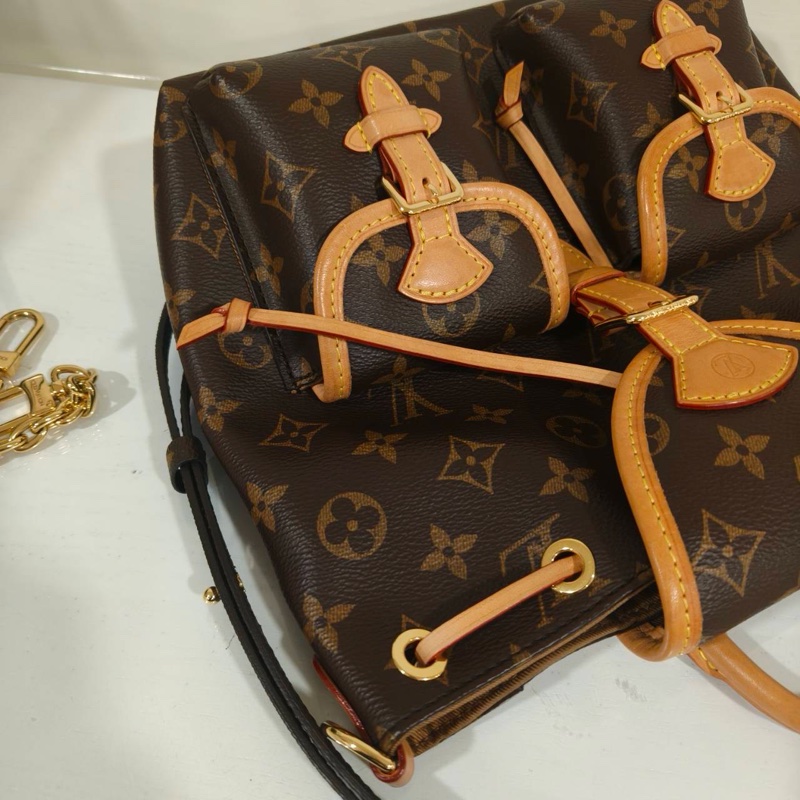 大全配🈶購證❤️ lv #新款 老花 #雙肩包 #後背包 #鏈條款-15