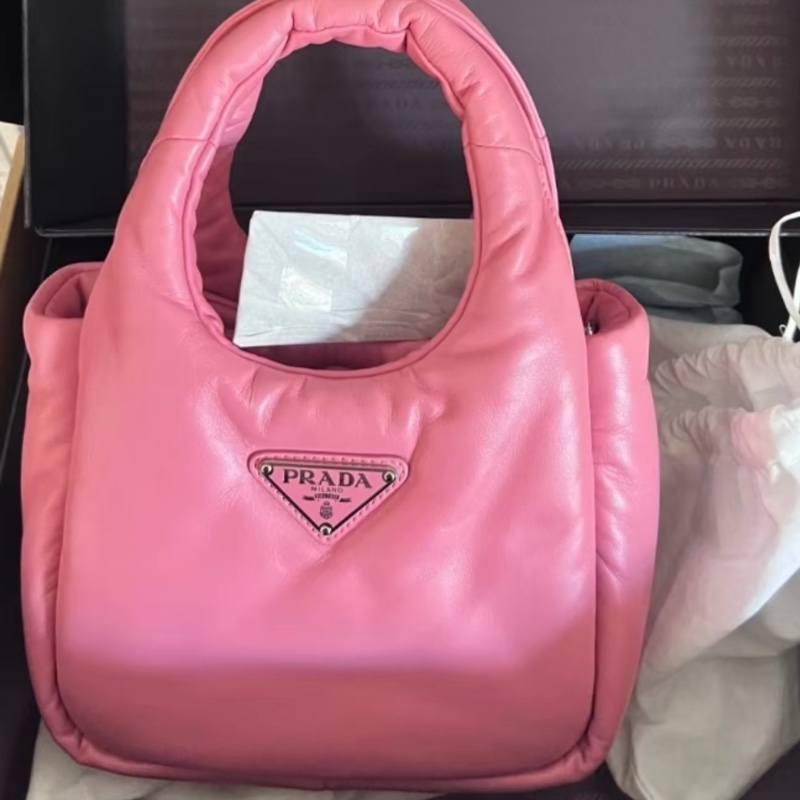 全新🈶購證🌟 prada #櫻花粉 #粉色 #泡芙 #菜籃子-1