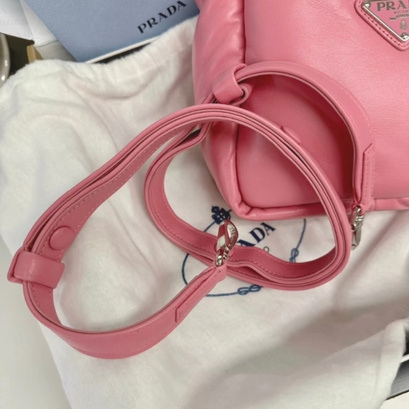 全新🈶購證🌟 prada #櫻花粉 #粉色 #泡芙 #菜籃子-8