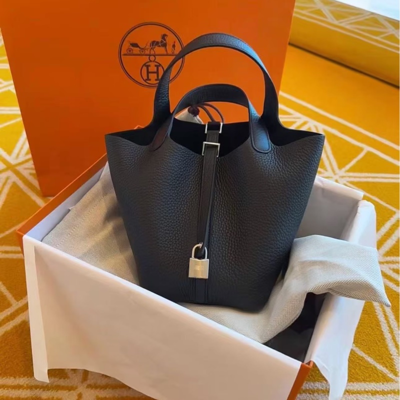 全新全配🈶23年購證❤️ 愛馬仕 #黑銀 #菜籃子 18cm #picotin #hermes-2
