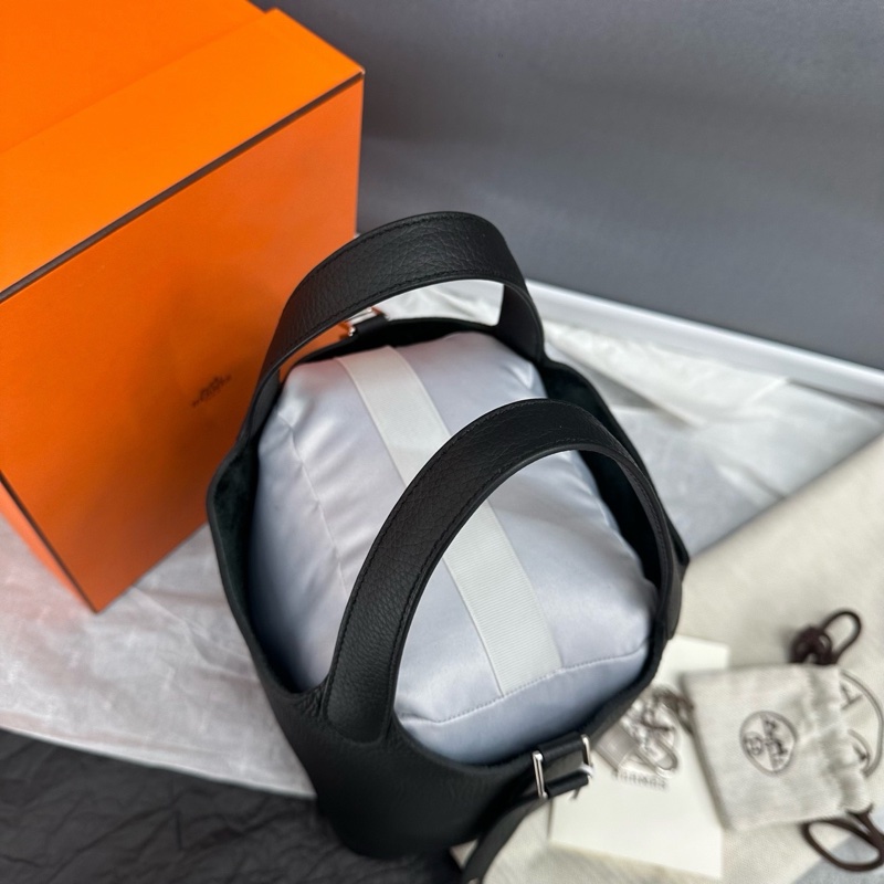 全新全配🈶23年購證❤️ 愛馬仕 #黑銀 #菜籃子 18cm #picotin #hermes-7