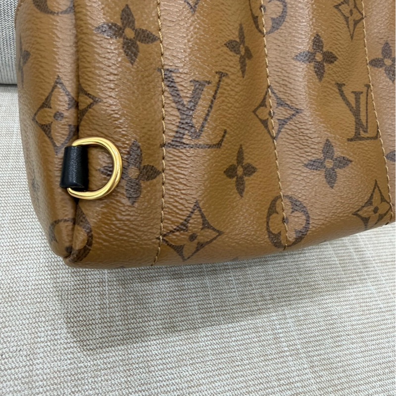 LV M44872 拼色mini小書包 後背包 焦糖色限量款-35