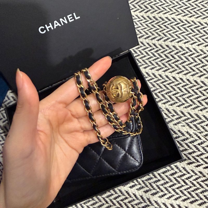 大全配🈶購證❤️ 香奈兒 #woc #mini #黑金 #金球-13