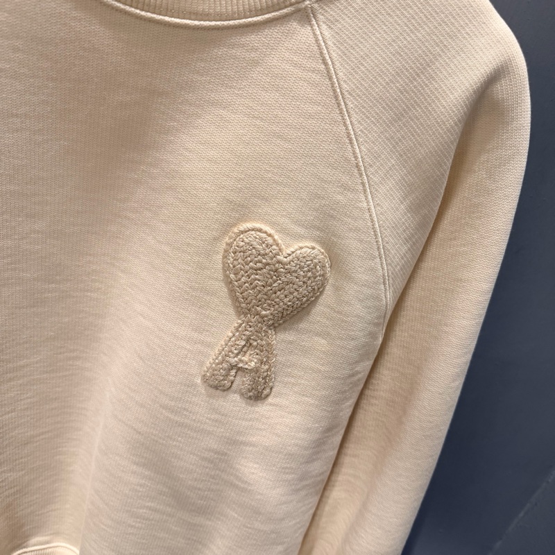 Ami 立體刺繡經典愛心A 大學T 奶-1