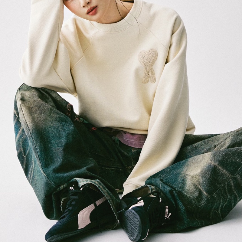 Ami 立體刺繡經典愛心A 大學T 奶-15