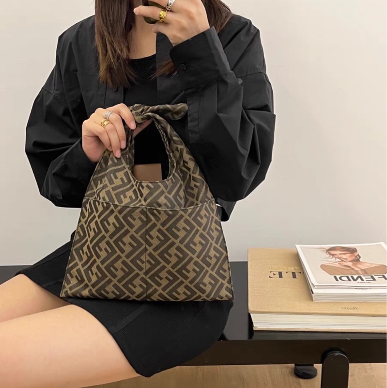 全新全配❤️ fendi #老花 #hobo #托特包 秀款 #便當包-0