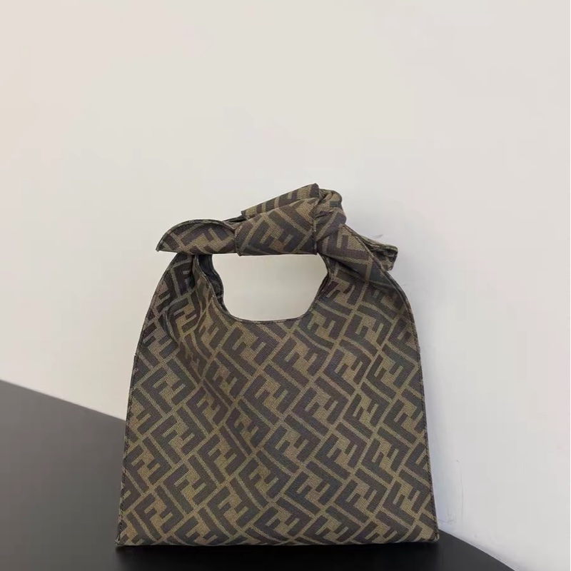 全新全配❤️ fendi #老花 #hobo #托特包 秀款 #便當包-7