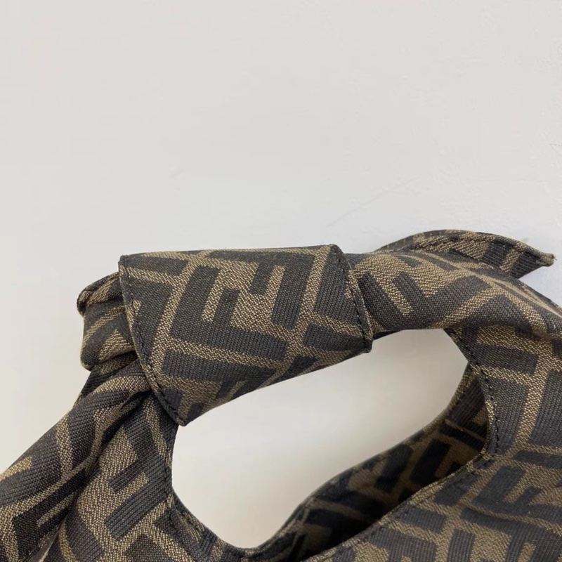 全新全配❤️ fendi #老花 #hobo #托特包 秀款 #便當包-11