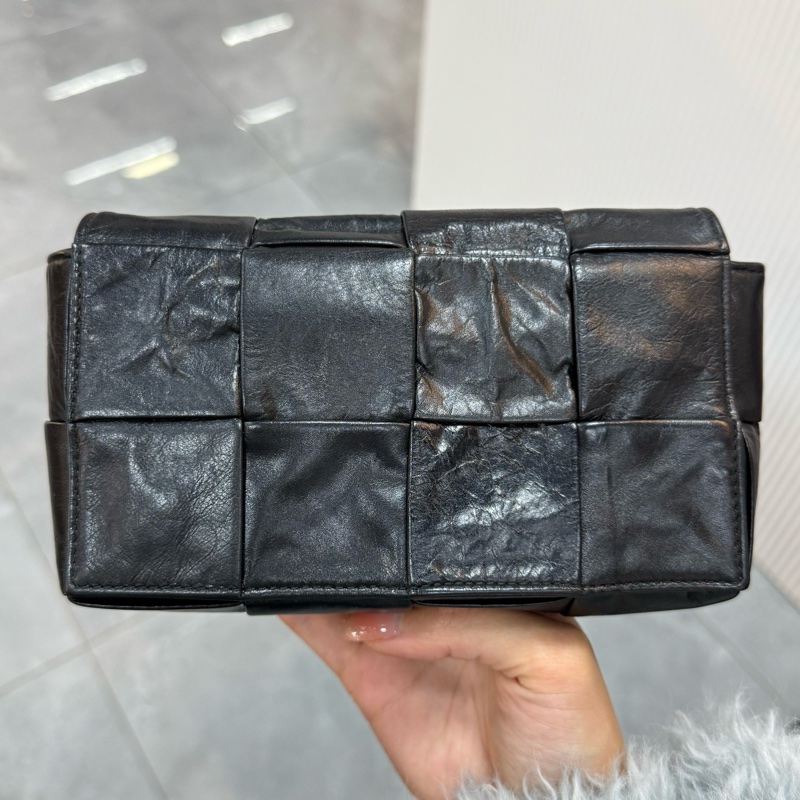 BOTTEGA VENETA BV 葆蝶家 Cassette 編織8格相機包/胸腰包-0