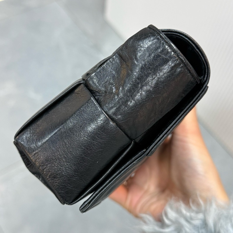 BOTTEGA VENETA BV 葆蝶家 Cassette 編織8格相機包/胸腰包-4