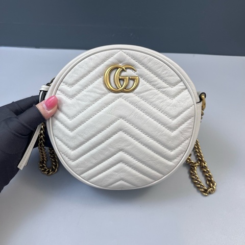 Gucci古馳 白色牛皮marmont圓餅鏈條包 尺寸18*18*6