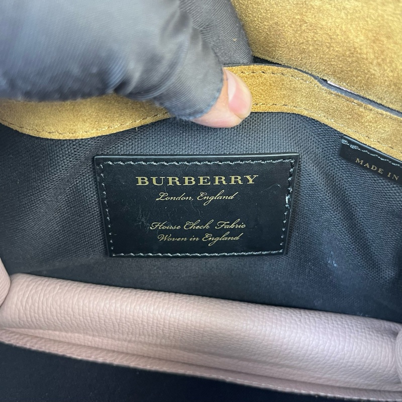 Burberry巴寶莉格紋拼皮郵差單肩斜挎包尺寸23*19*6cm-10