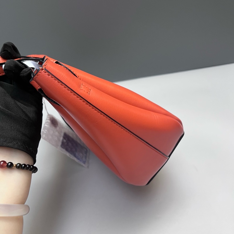 98新Loewe羅意威橘色lazo全皮手提單肩包 尺寸23*20*10-3