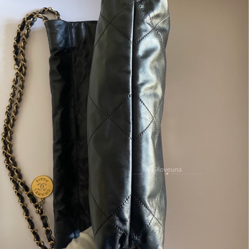 NS級-全新閒置品 Chanel 22bag黑金小號-5