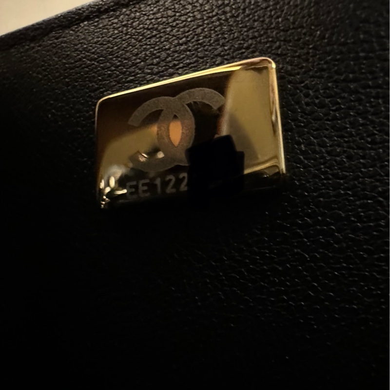 Chanel min coco 20 黑金晶片款-13
