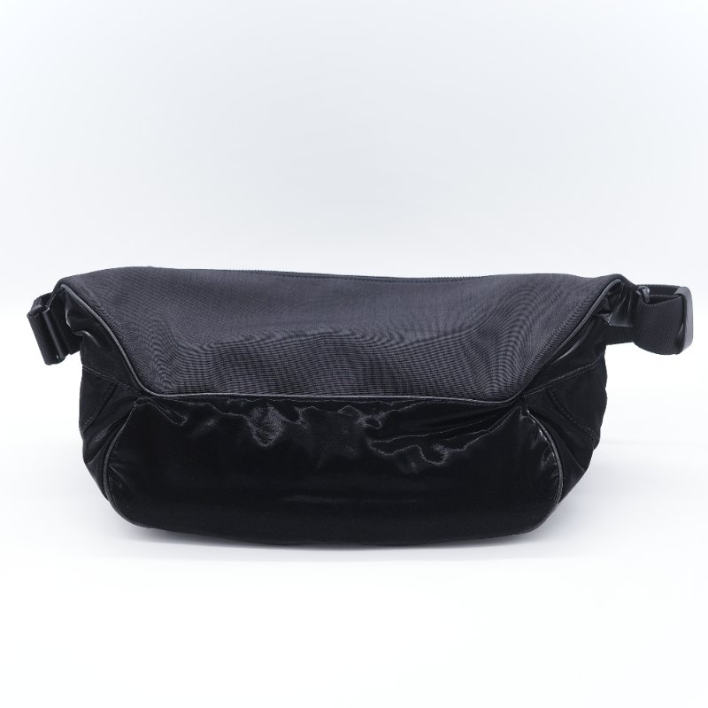 Saint Laurent 聖羅蘭 Bodybag 黑色 漆皮機能 腰包 胸包-5