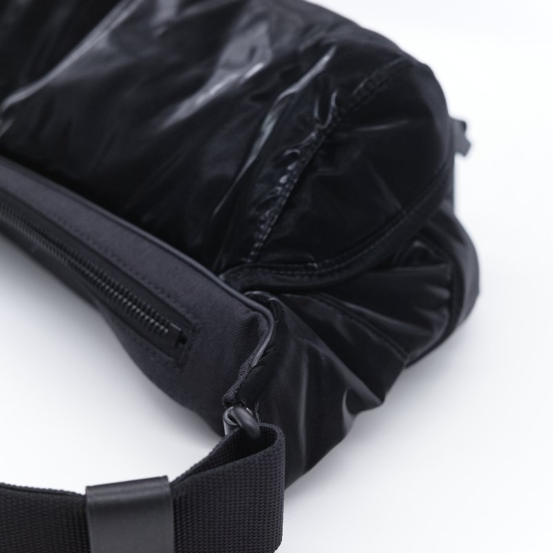 Saint Laurent 聖羅蘭 Bodybag 黑色 漆皮機能 腰包 胸包-7