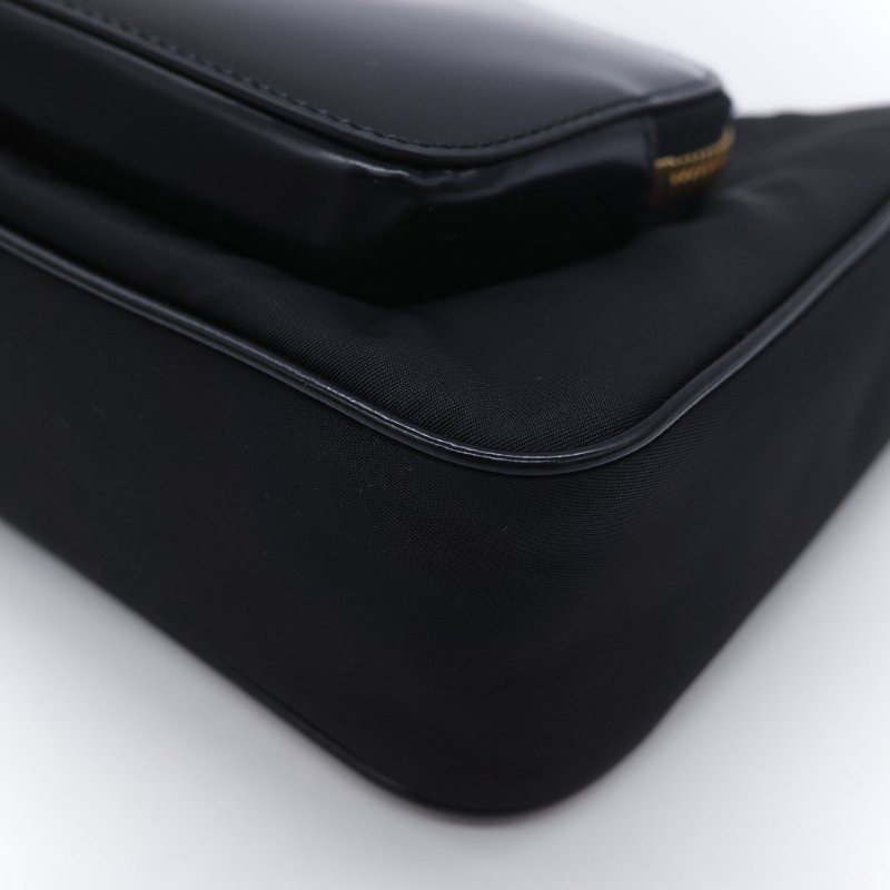 Prada普拉達 Re-Nylon 黑色 尼龍 拋光牛皮拉鍊外袋 半月形手提包斜背兩用包-9