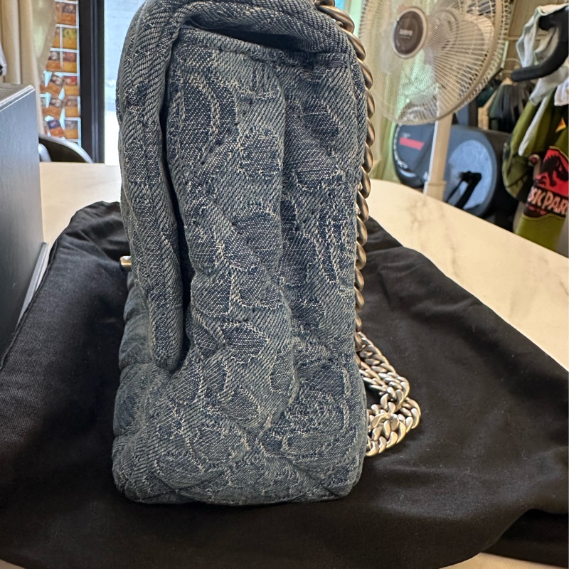 Chanel 牛仔愛心釦方胖子晶片款23P-2