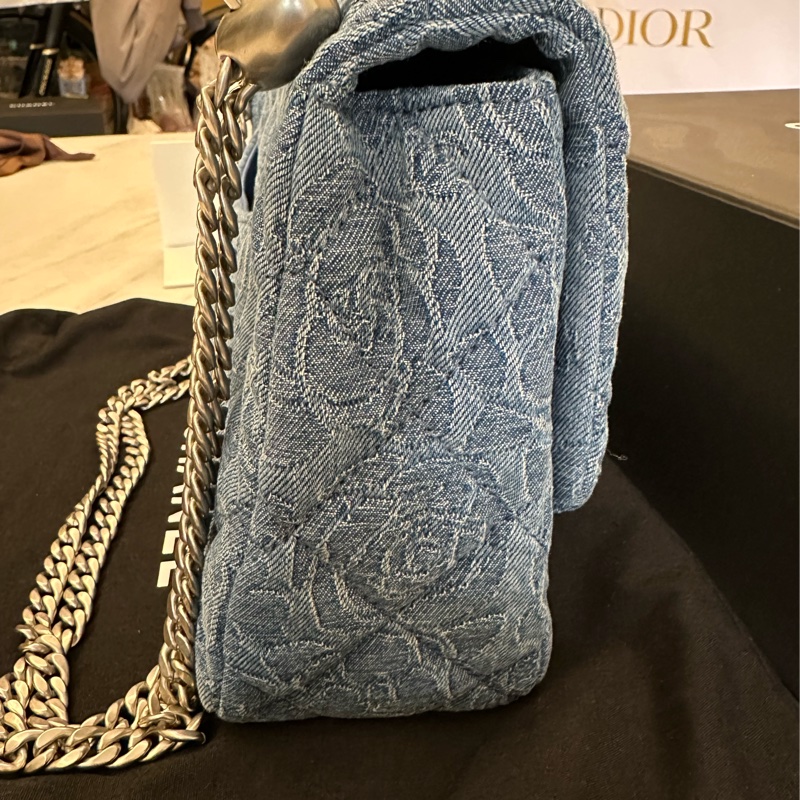 Chanel 牛仔愛心釦方胖子晶片款23P-3