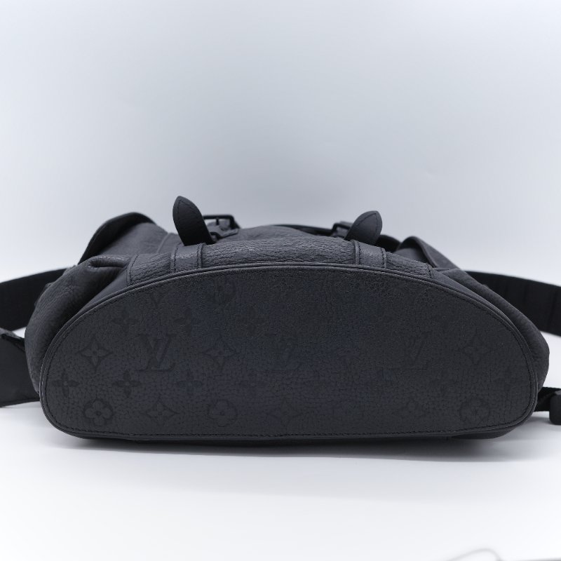 Louis Vuitton 路易威登 Christopher PM 黑色 顆粒小牛皮壓花登山後背包-5