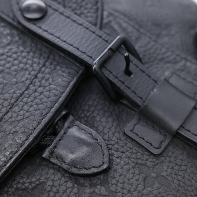 Louis Vuitton 路易威登 Christopher PM 黑色 顆粒小牛皮壓花登山後背包-17
