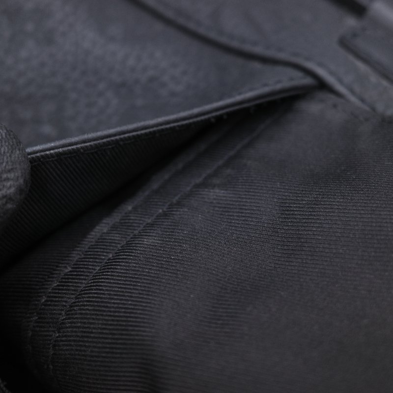 Louis Vuitton 路易威登 Christopher PM 黑色 顆粒小牛皮壓花登山後背包-27