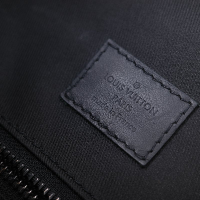 Louis Vuitton 路易威登 Christopher PM 黑色 顆粒小牛皮壓花登山後背包-35