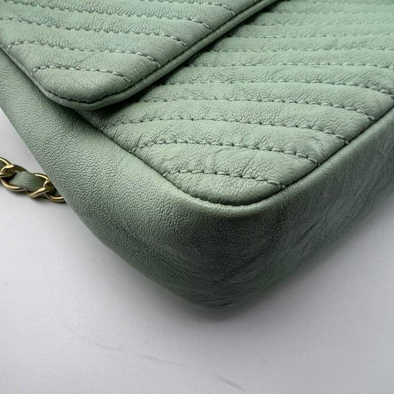 CHANEL V 形縫線 CF 鍊條包-9