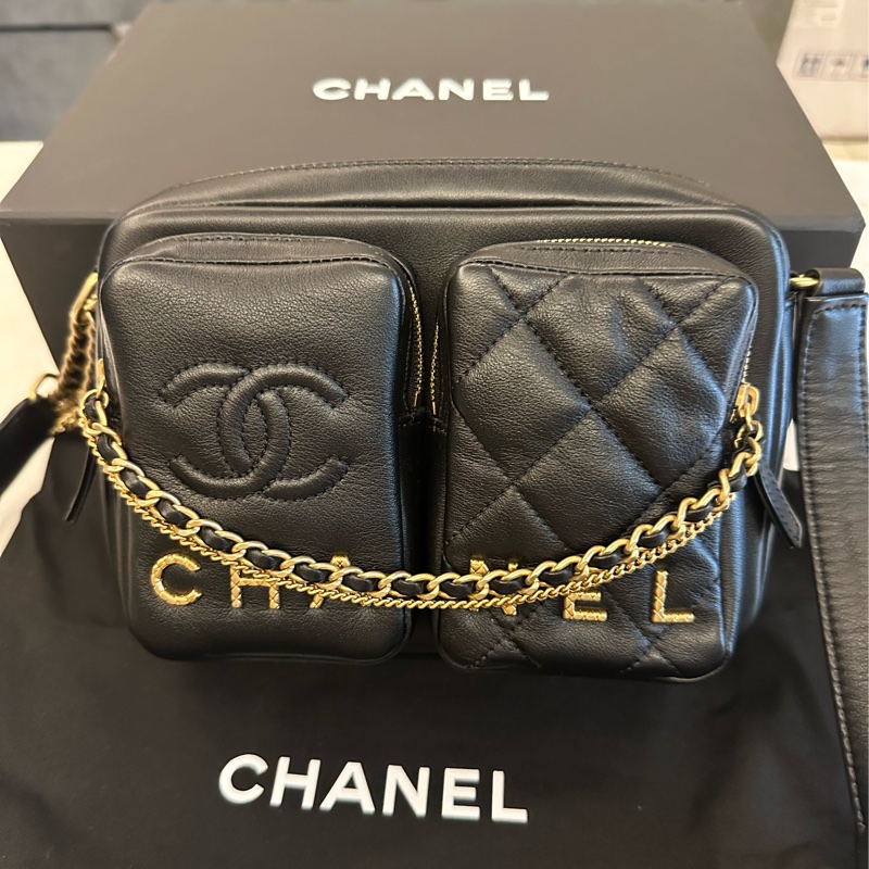 Chanel 黑金雙口袋相機包(炸藥包)晶片款-0