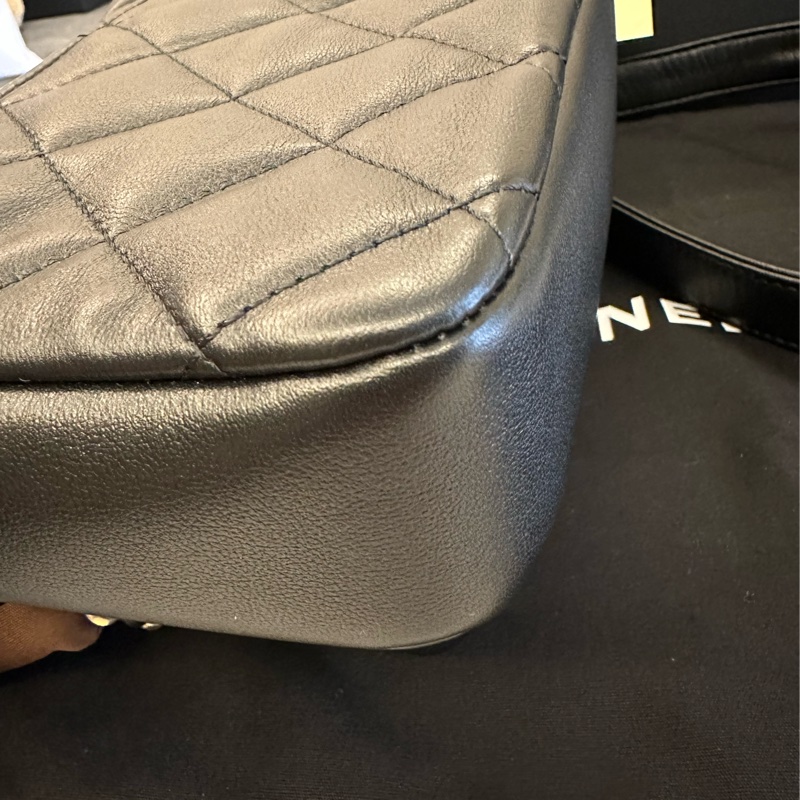 Chanel 黑金雙口袋相機包(炸藥包)晶片款-4