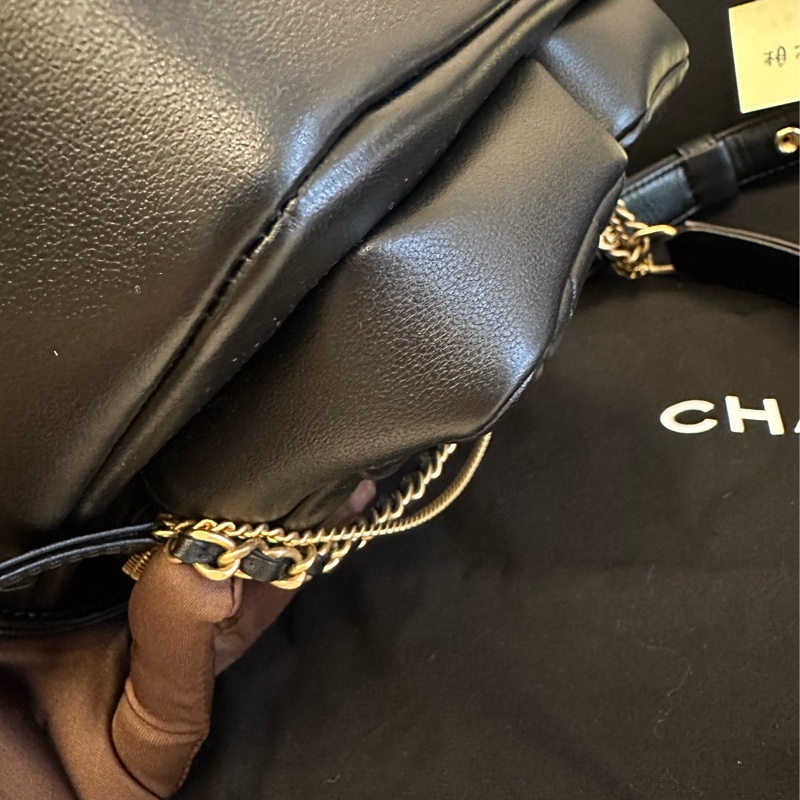 Chanel 黑金雙口袋相機包(炸藥包)晶片款-5