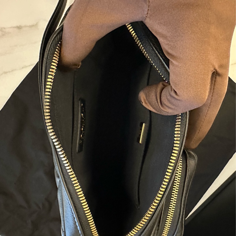 Chanel 黑金雙口袋相機包(炸藥包)晶片款-9