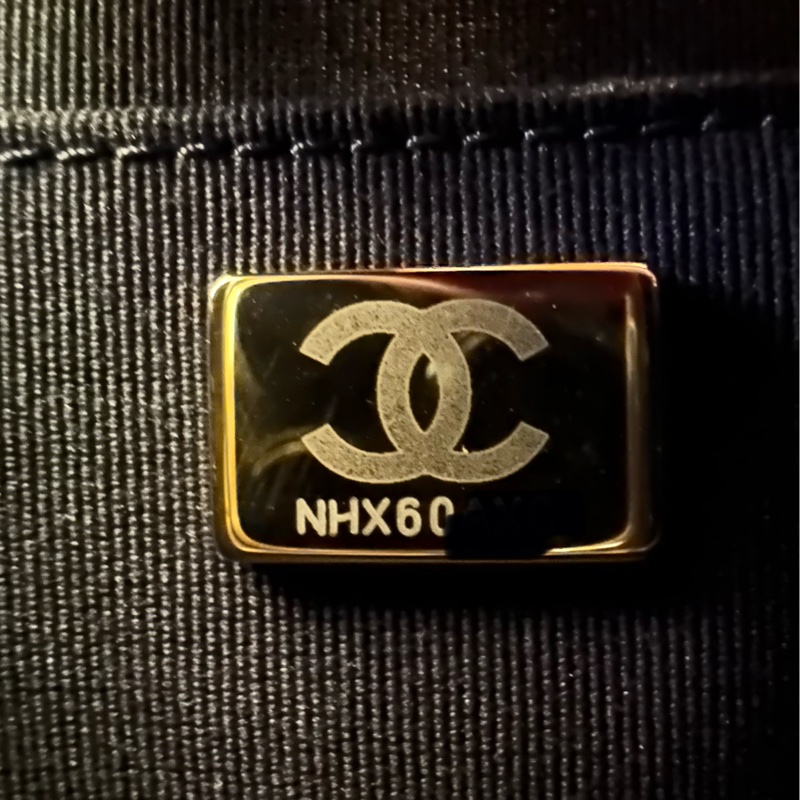 Chanel 黑金雙口袋相機包(炸藥包)晶片款-11