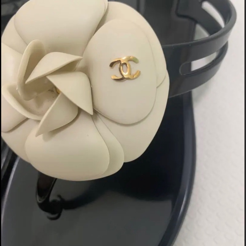 Chanel 香奈兒經典山茶花涼鞋37號-1