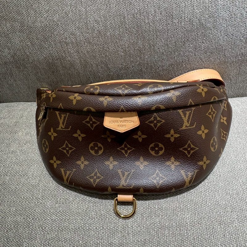 Louis Vuitton Monogram 胸包 晶片款-0