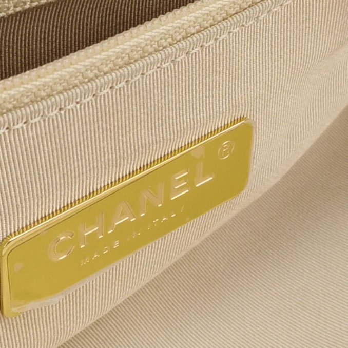 Chanel 19BagMaxi皮菱格絎縫穿皮雙C扣斜背包單肩包-7