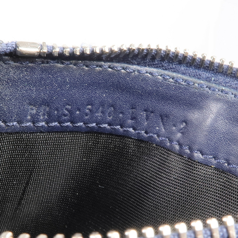 Valentino 牛皮皮革Card Case銀扣卡片套-12