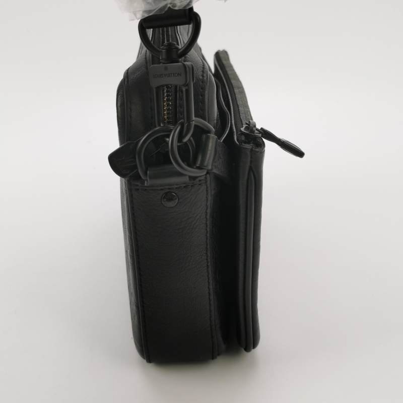 Louis Vuitton (LV)Trio牛皮純色老花壓紋子母包斜背包晶片款:-3